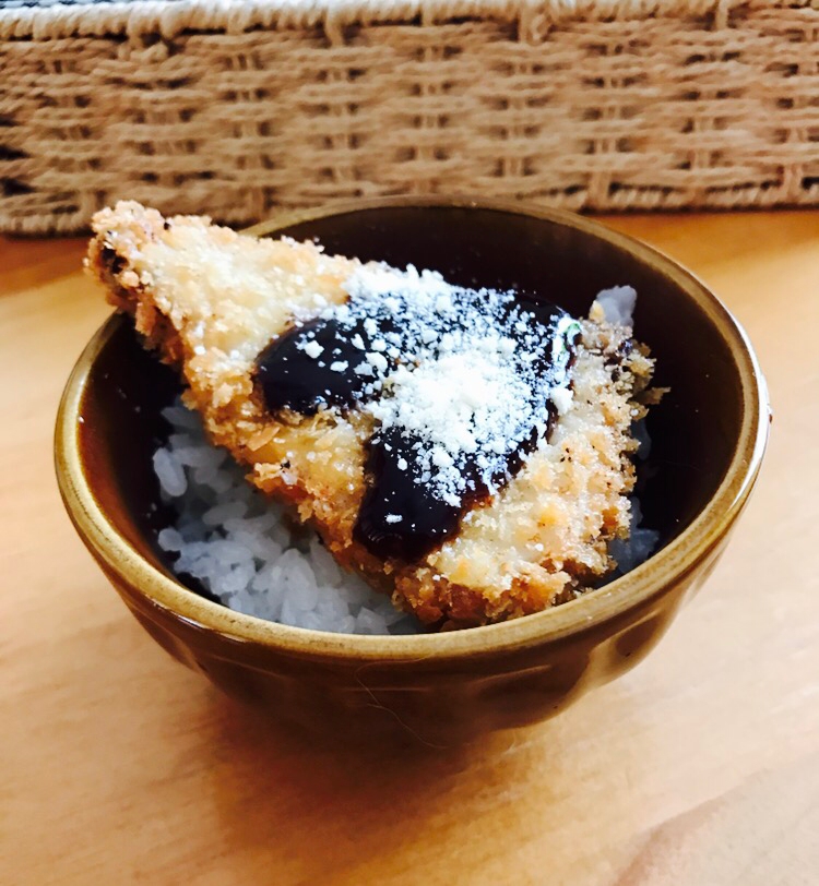 ブリカツ丼