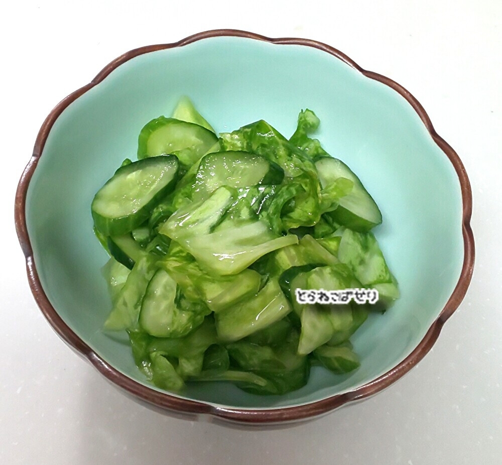 きゅうりとキャベツの漬け物
