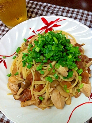 鶏肉としめじの和風パスタ