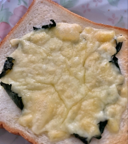 大葉のチーズトースト