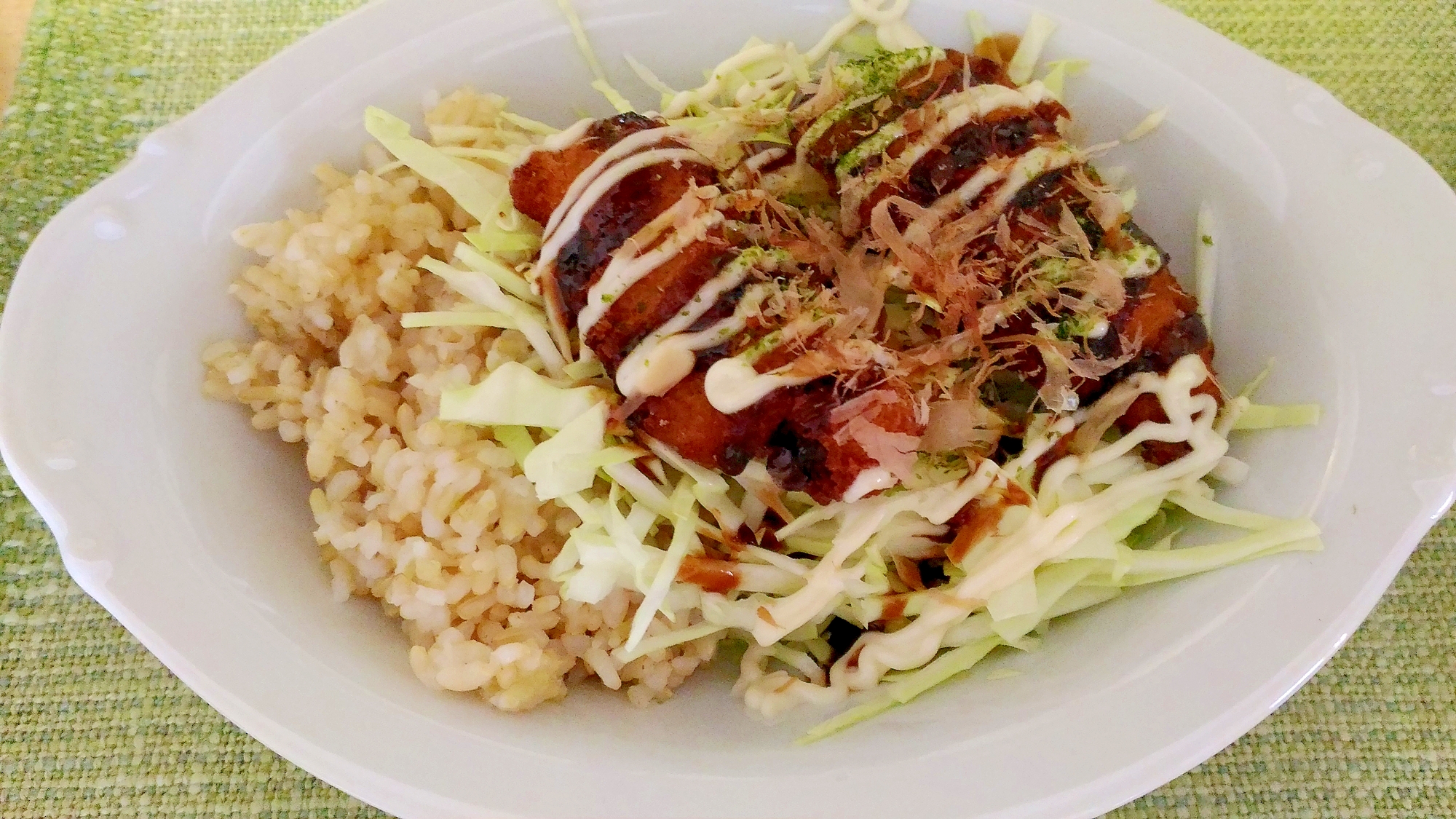 白身魚フライのお好み焼き風丼