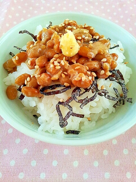 納豆ご飯✿生姜とごまと塩昆布❤