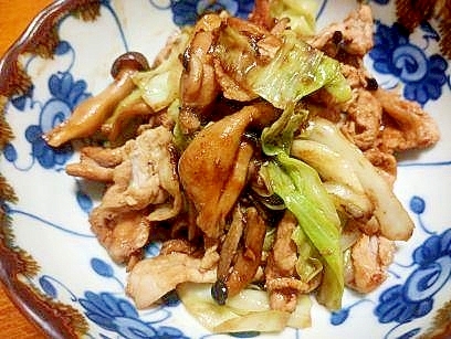 豚肉・キャベツ・しめじの　オイスターソース炒め