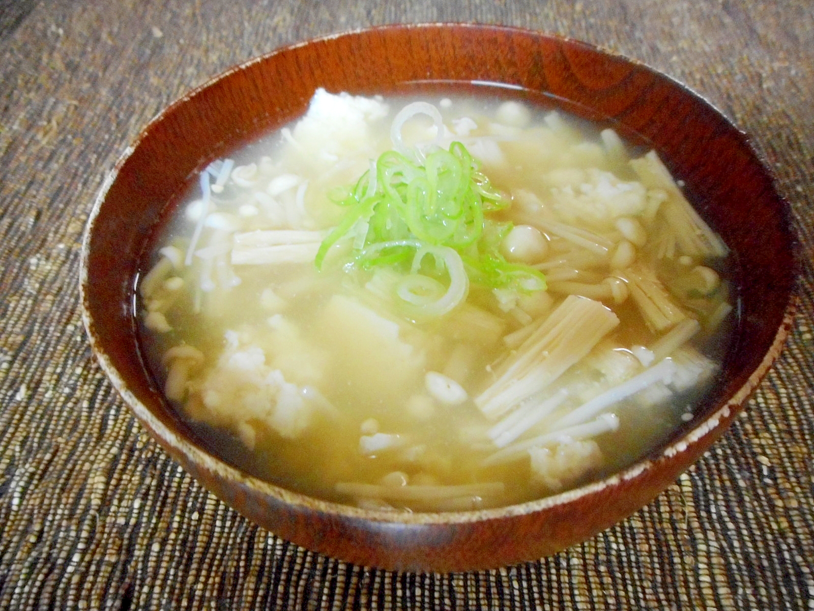 えのきと崩し豆腐の和風スープ
