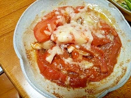トマトと　舞茸の　チーズ蒸し　レンジでカンタン