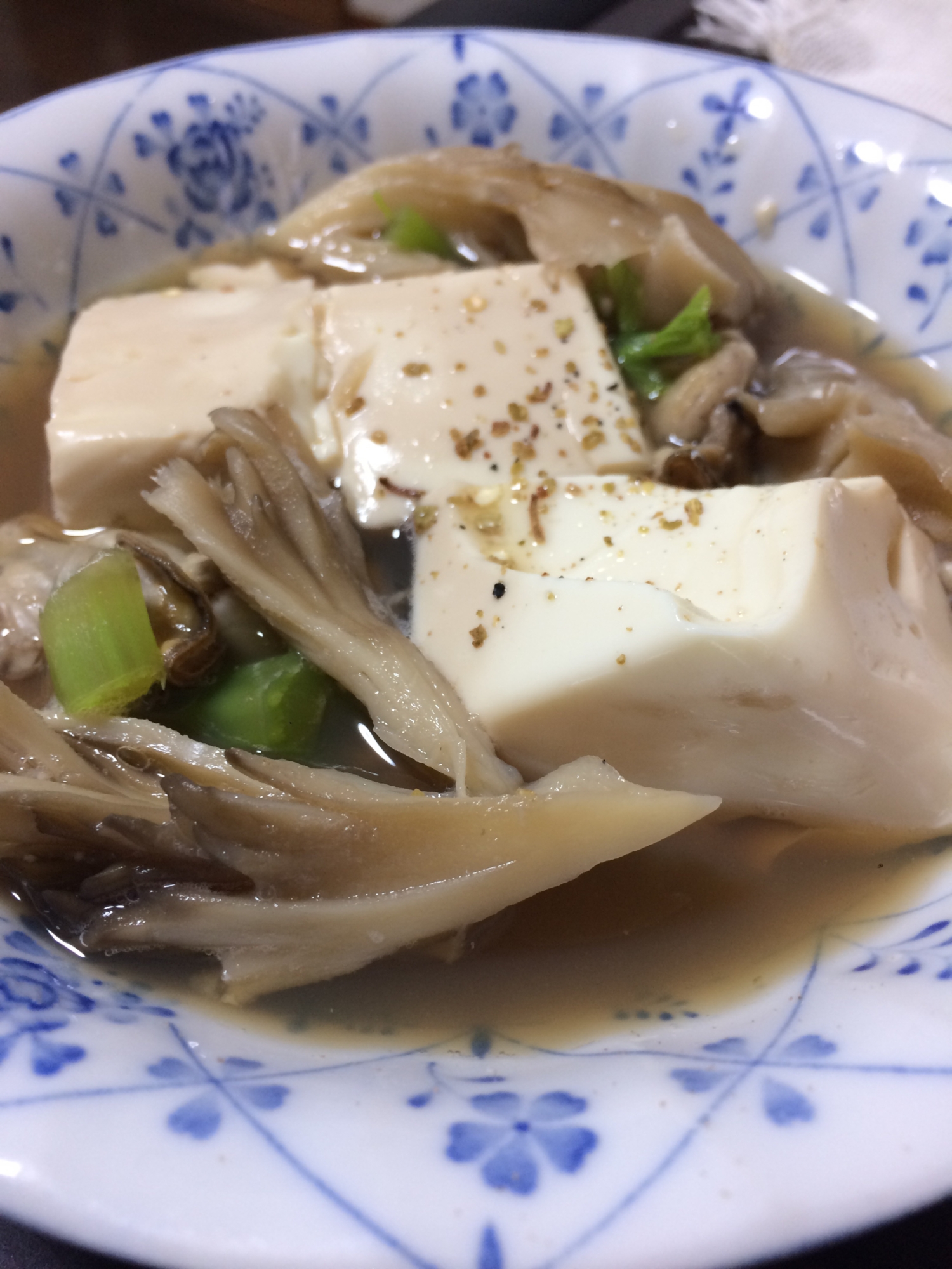 冷奴に飽きたら、冷たい舞茸豆腐