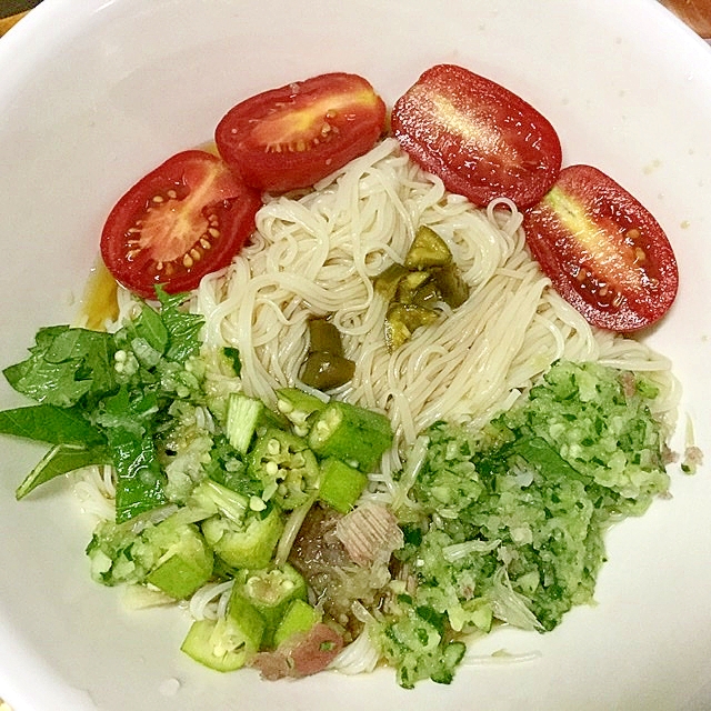 おろしきゅうり入り素麺