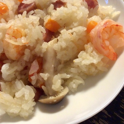 炊飯器レシピは忙しい日に重宝します！お手軽で美味しく満足です。家族のリクエストでお米は柔らかめです。