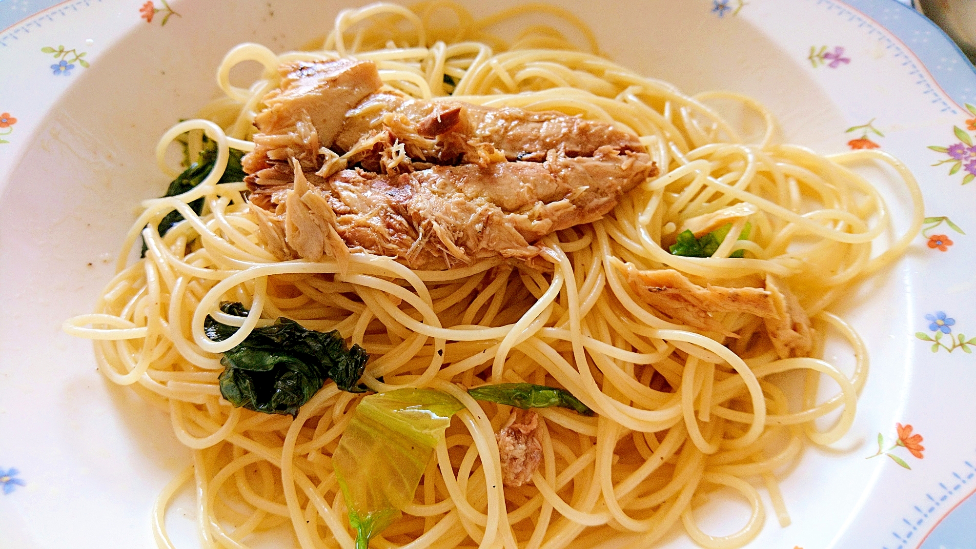 あっという間に、サバ缶とレタスのパスタ
