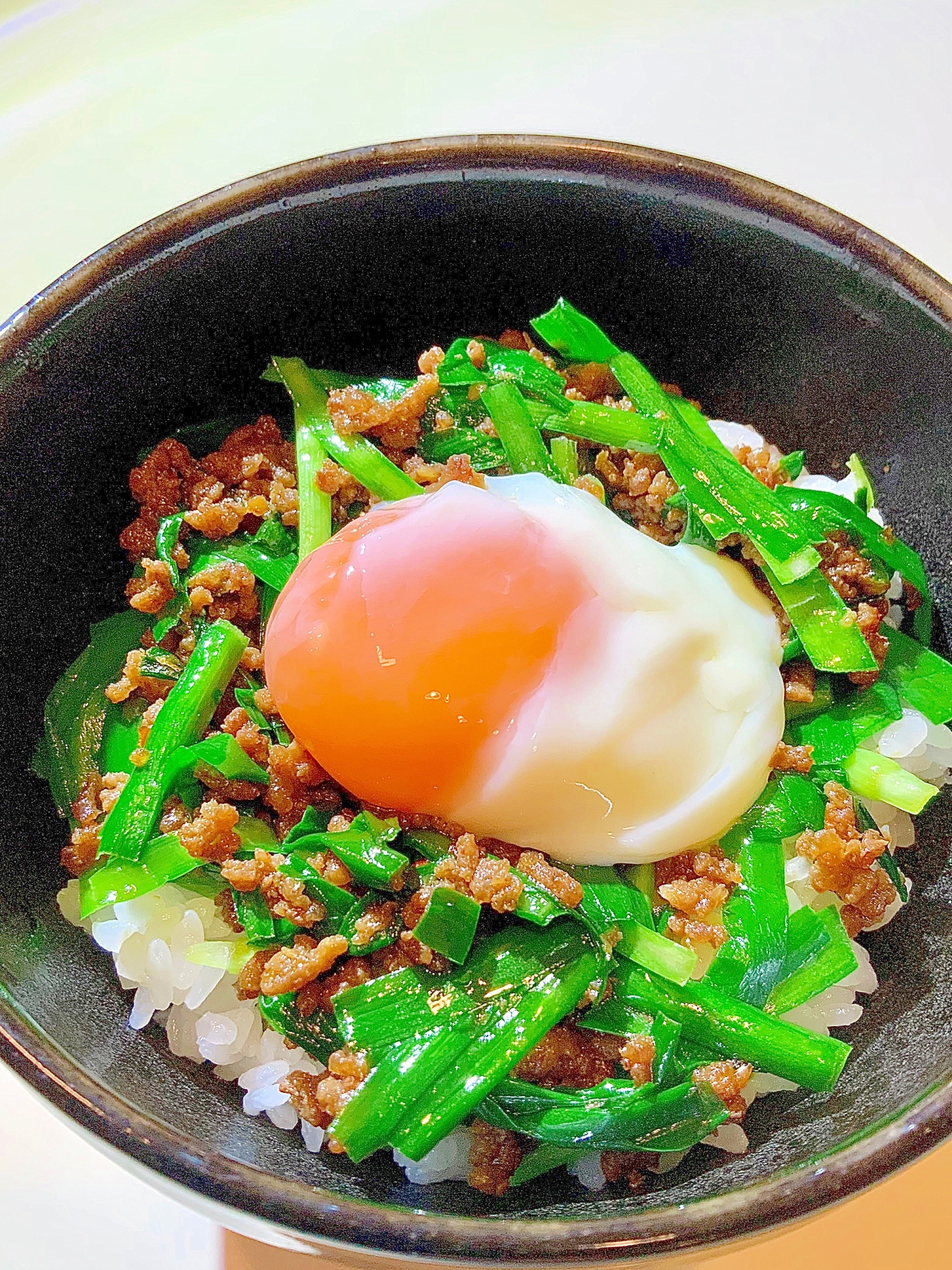 ニラと合い挽き肉の簡単スタミナ丼☆彡