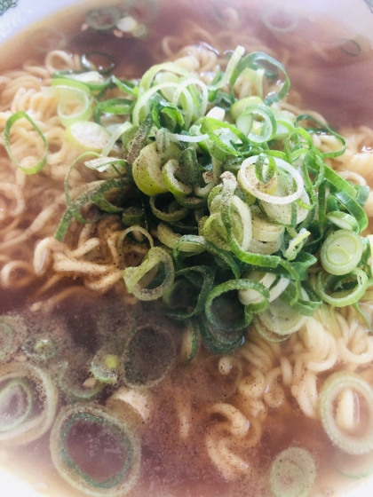 キャベツとほうれん草の煮込みラーメン