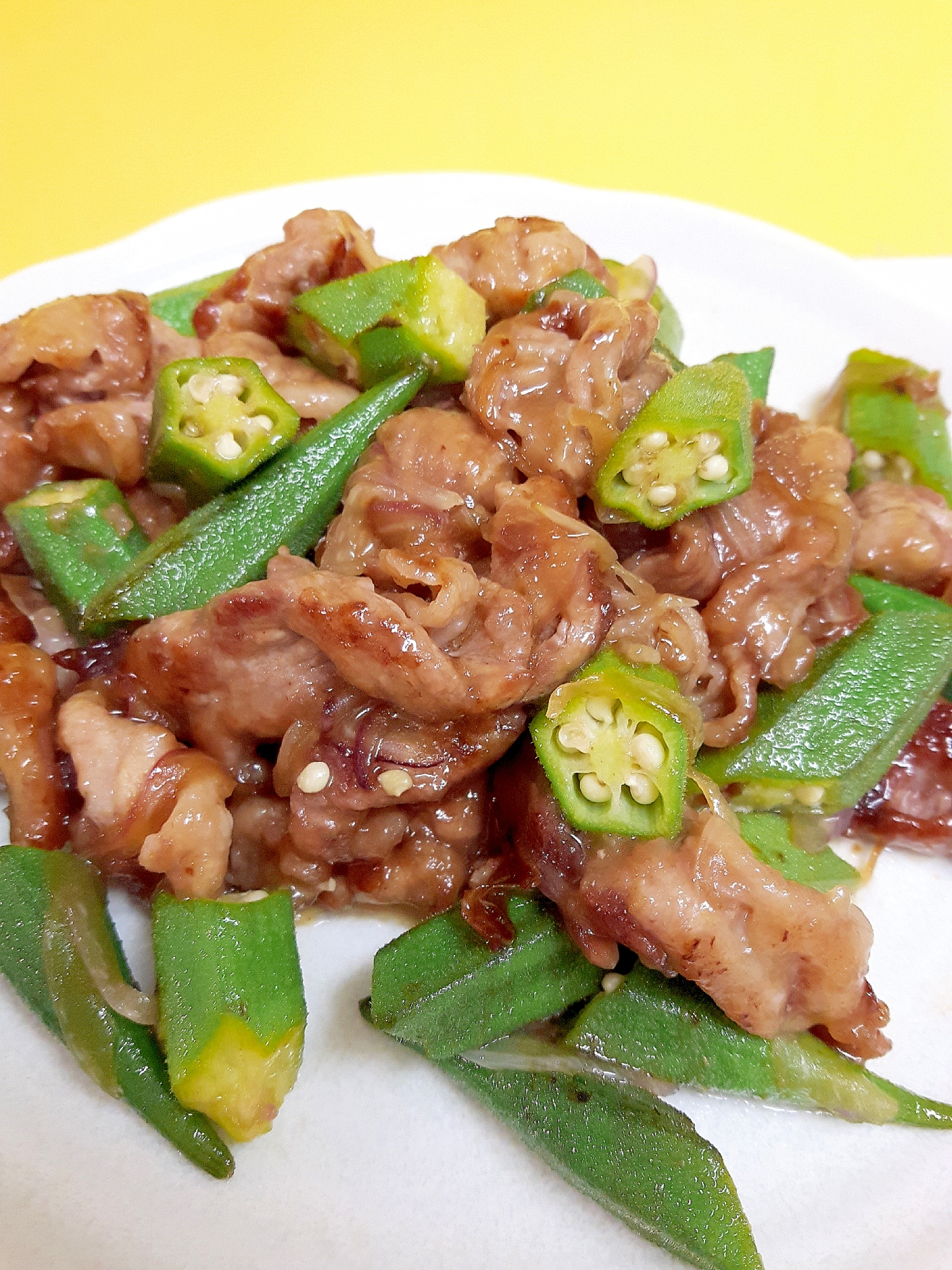 夏バテ対策！(^^)牛肉とオクラの生姜醤油炒め♪