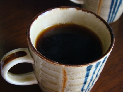 こっちは私の分❤朝一コーヒー♪甘いメープルの香りにほわぁ～♪
メープルって心まで元気にしてくれるよね。美味しい一杯ご馳走様ぁ～(*´∀｀*)♪