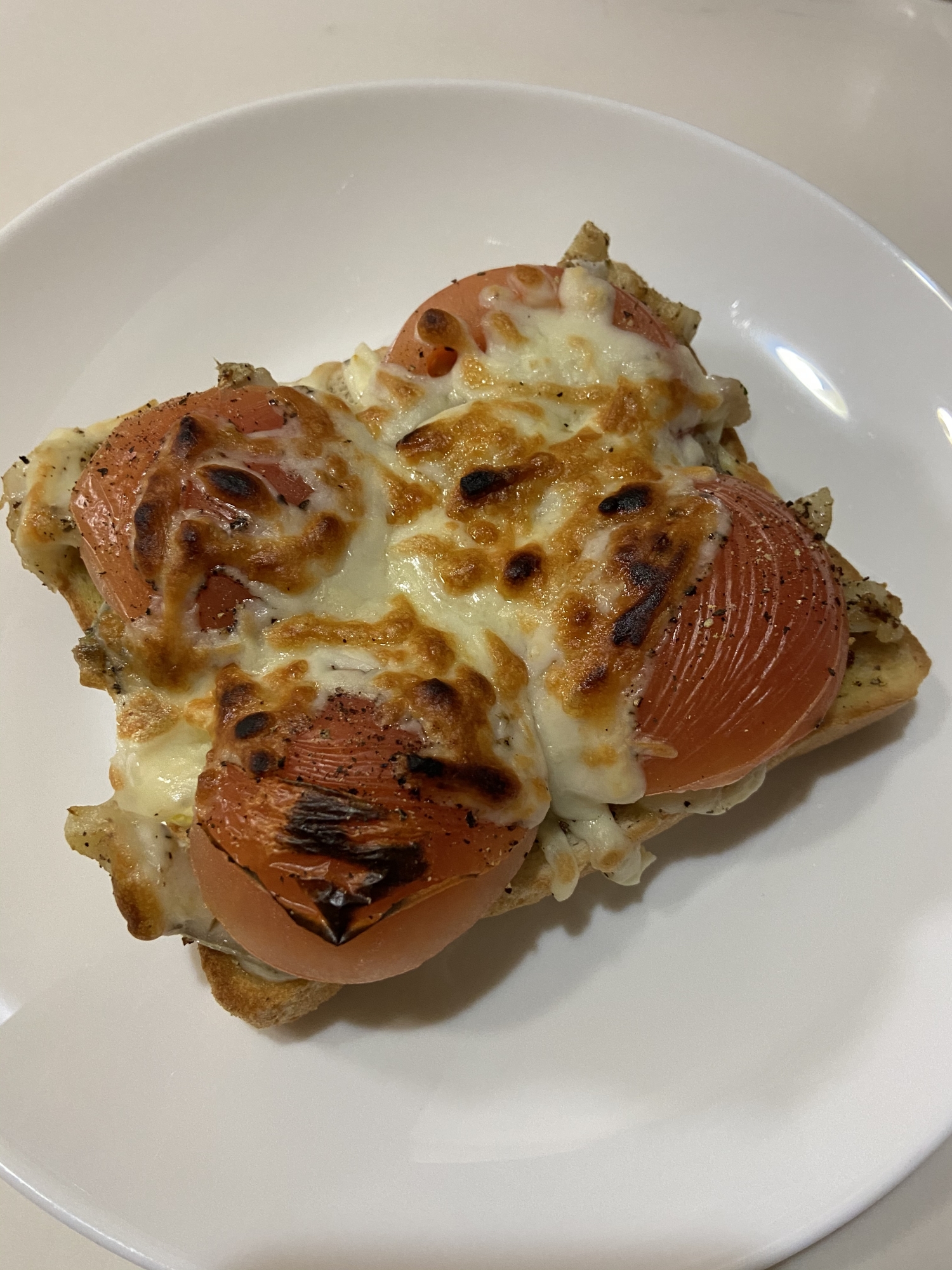 鱈（たら）のアヒージョチーズトースト