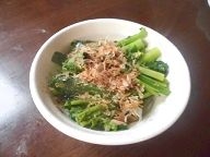 菜の花を買ったので作ってみました。かつお節の風味でおいしく食べられました♪