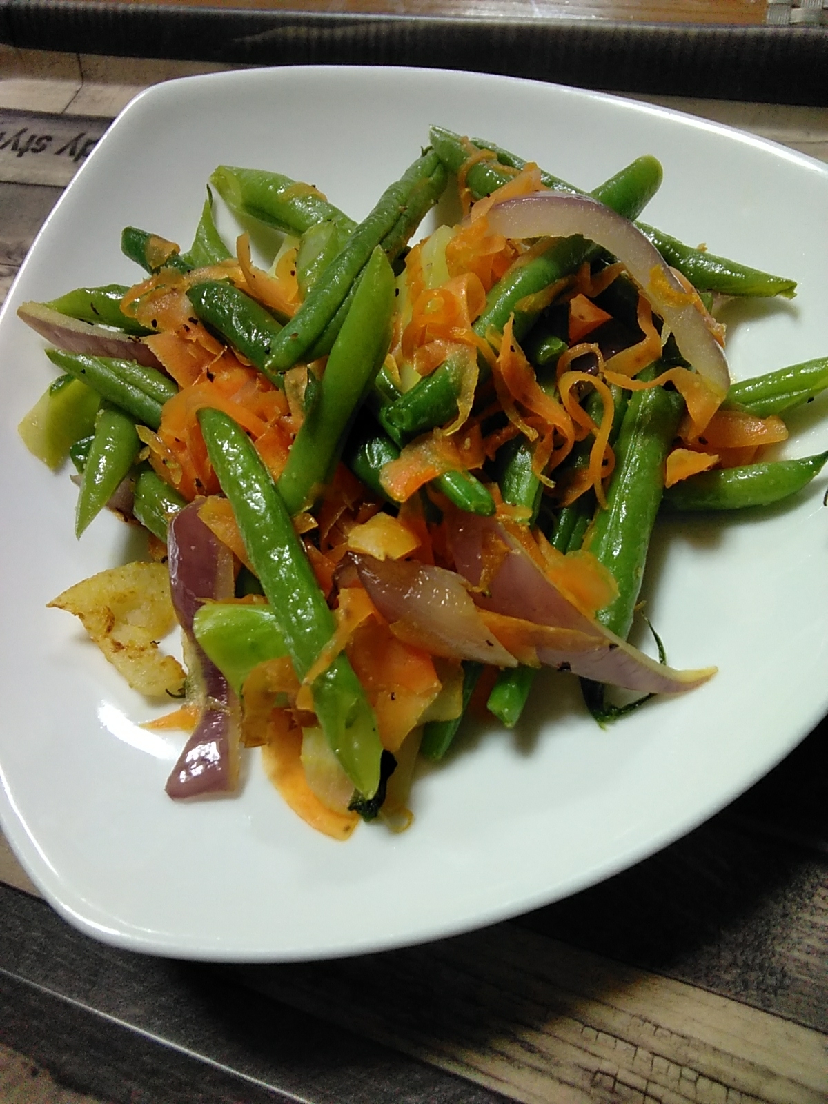 いんげん豆と半端もの野菜の炒め物