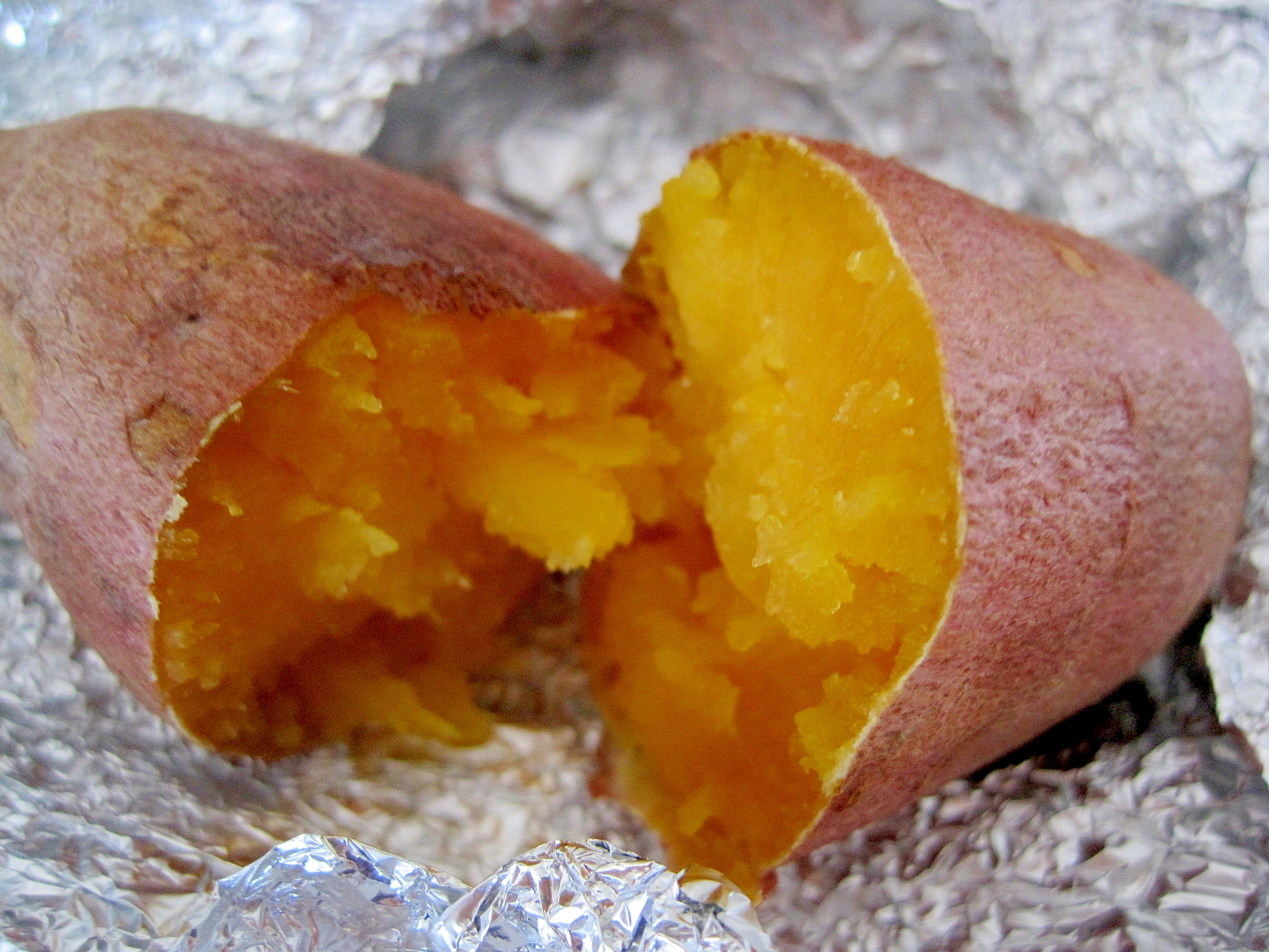 電子レンジでホクホク焼き芋 レシピ 作り方 By Yukkiy8 楽天レシピ 電子レンジでホクホク焼き芋 レシピ 作り方 By Yukkiy8 楽天レシピ