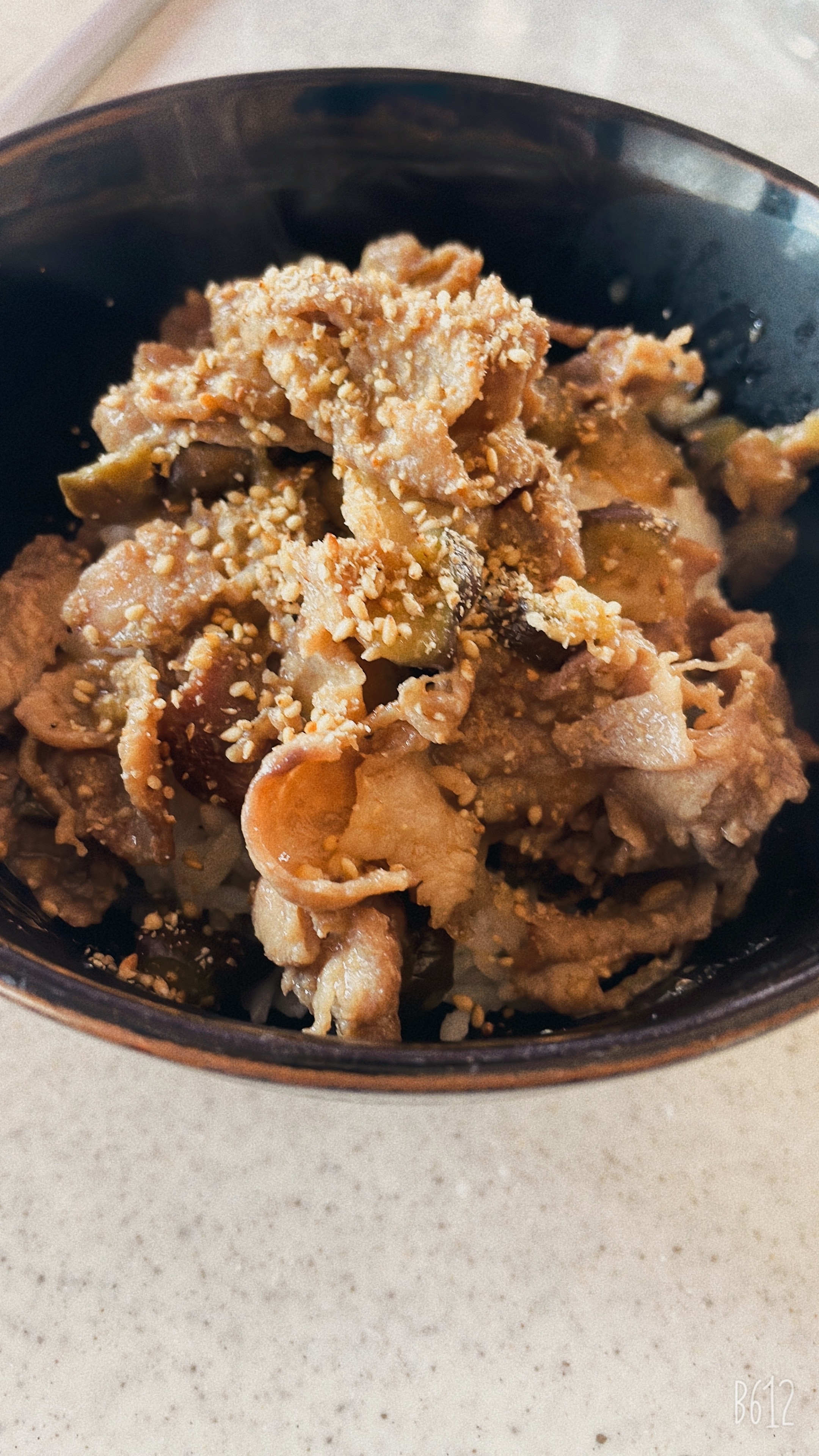 元気いっぱい☆】豚肉とナスのスタミナ丼 レシピ・作り方 by すももん