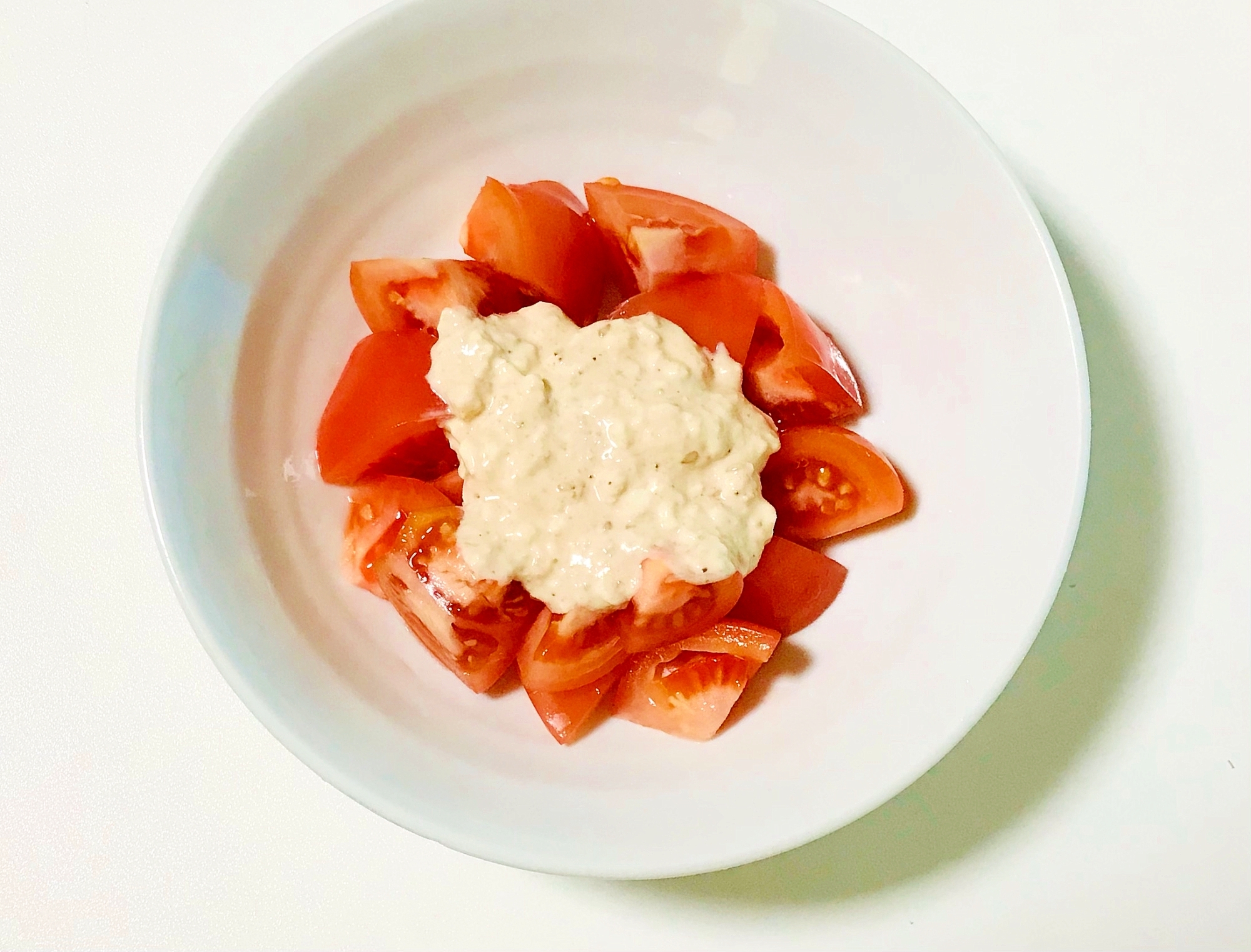 豆腐ドレッシングの簡単トマトサラダ