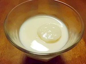 森永のおいしい牛乳で　白玉入り・蜂蜜ミルクゼリー