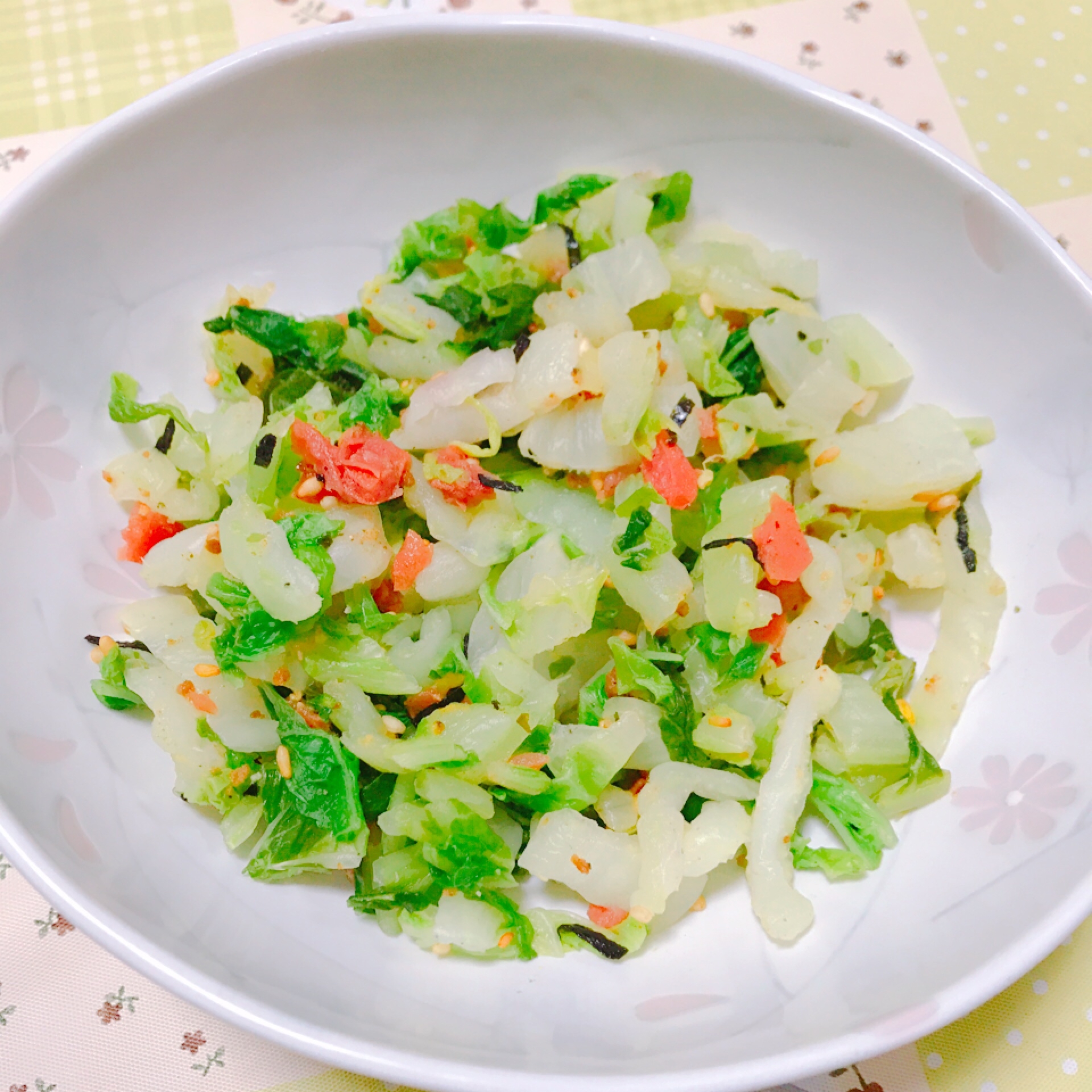 レンジで簡単♡白菜の梅和え