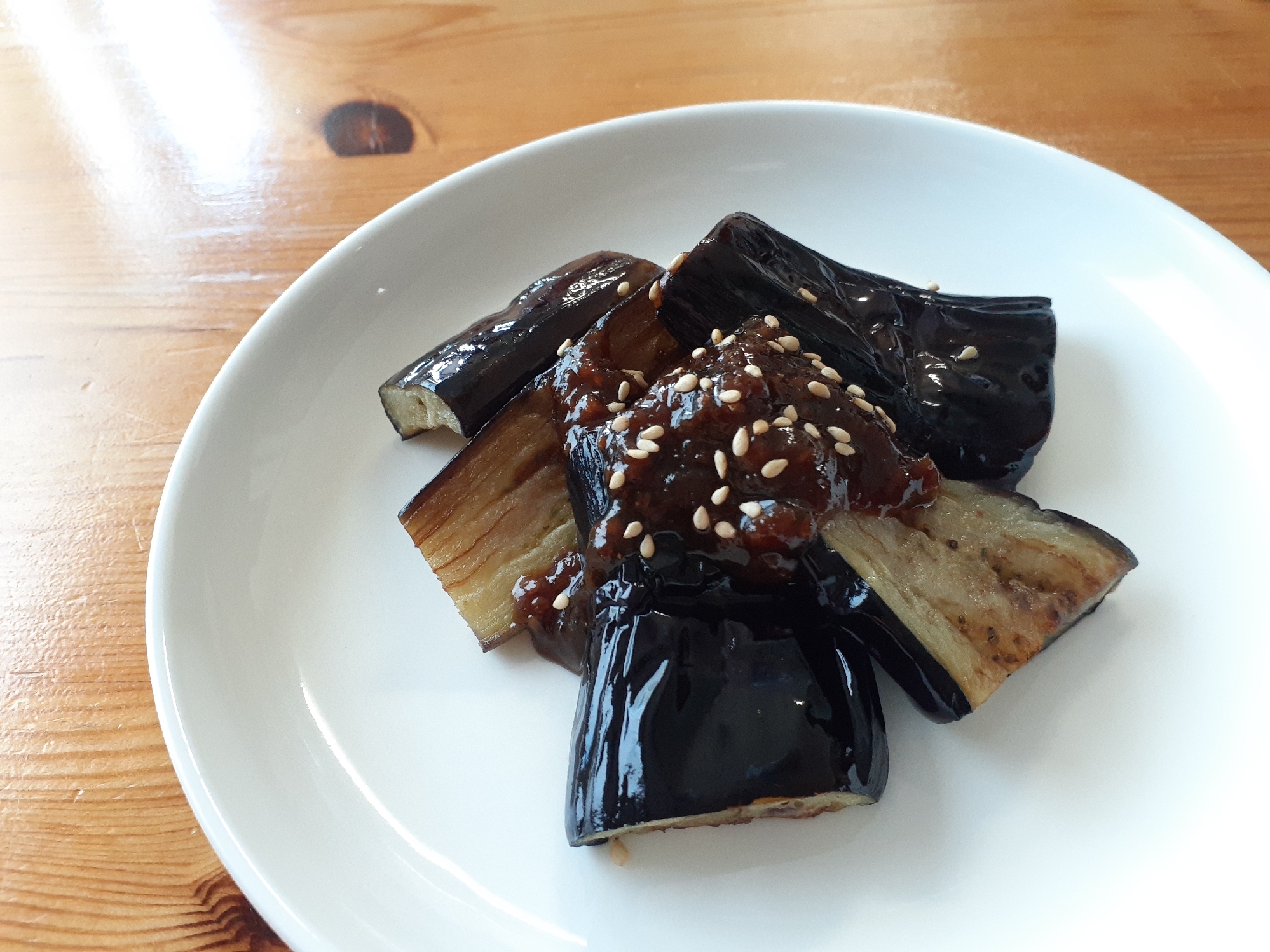 油にくぐらせるだけ！簡単揚げ茄子の甘味噌！