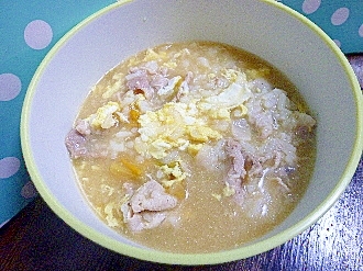豚ロース＆うどんスープの卵雑炊