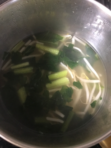 キクラゲ・水菜・小松菜の中華スープ