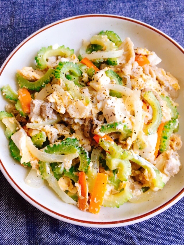 夏バテ防止に♪ゴーヤチャンプル