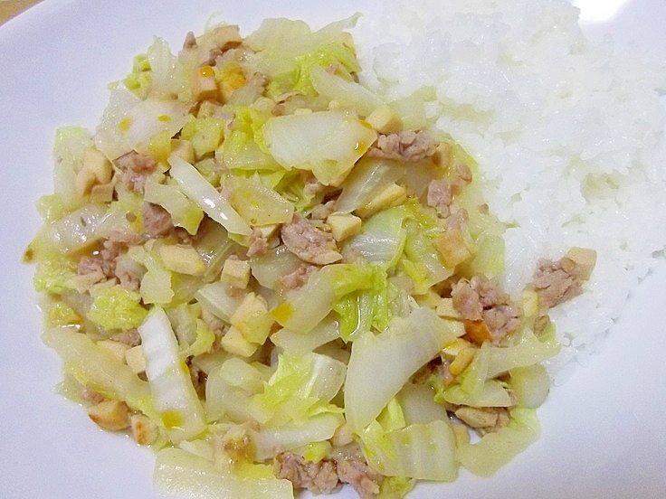 白菜と豚挽き肉のあんかけごはん