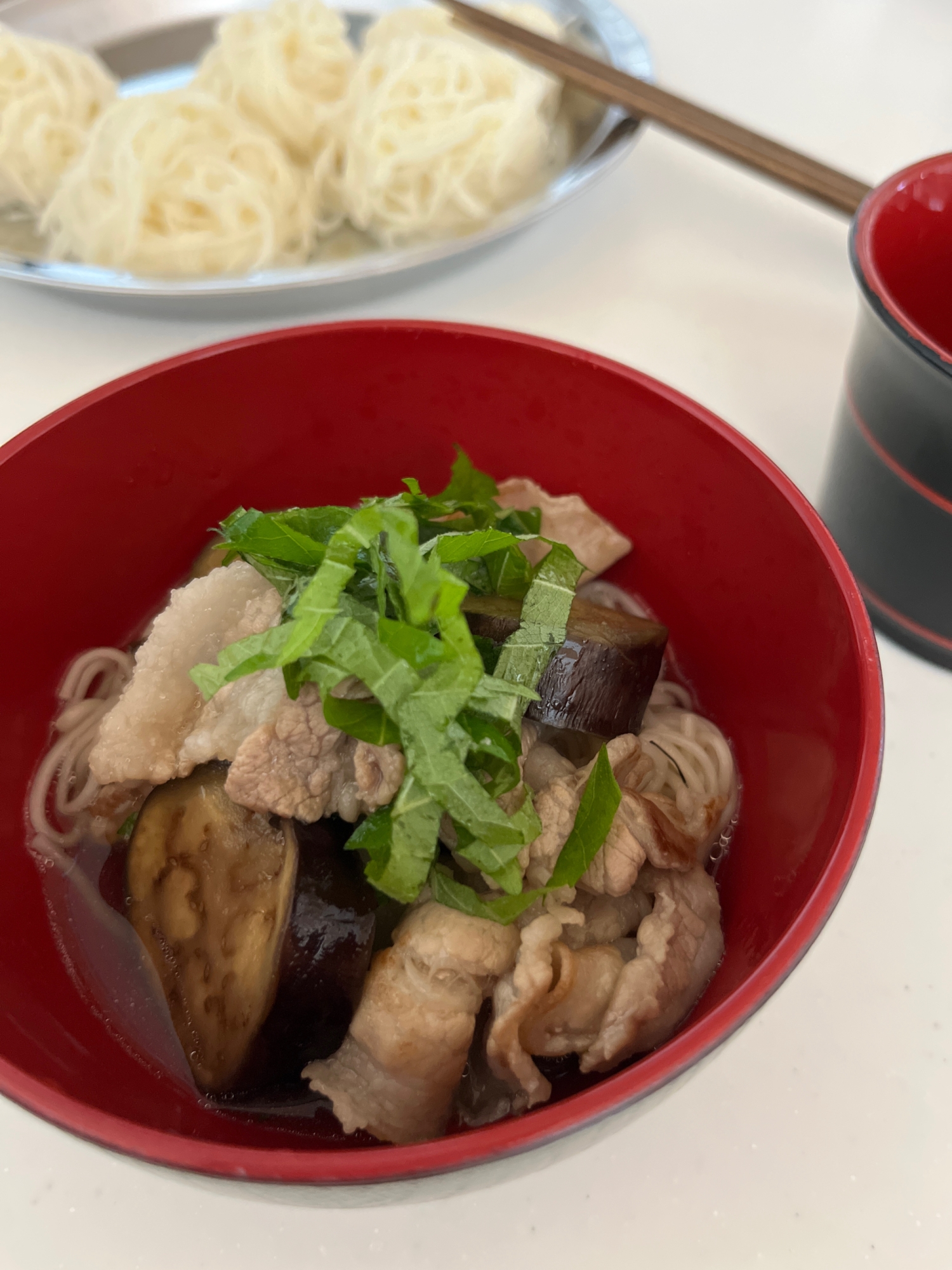 絶対うまいやつ! なすと豚バラのつけ汁そうめん♪