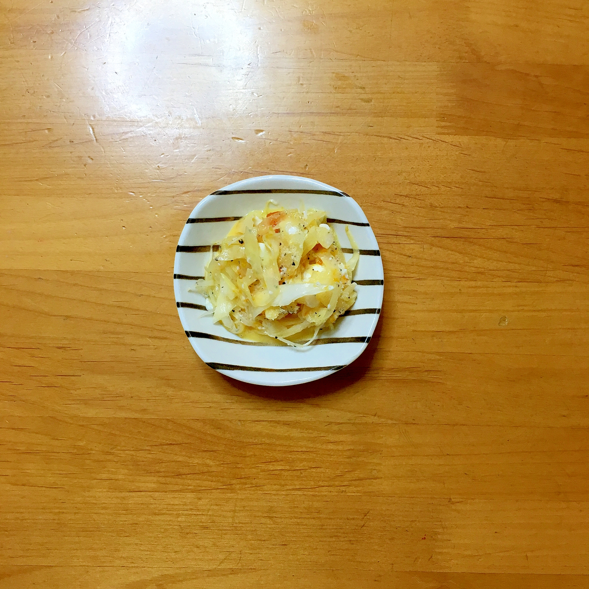 玉ねぎのカルボナーラ風サラダ