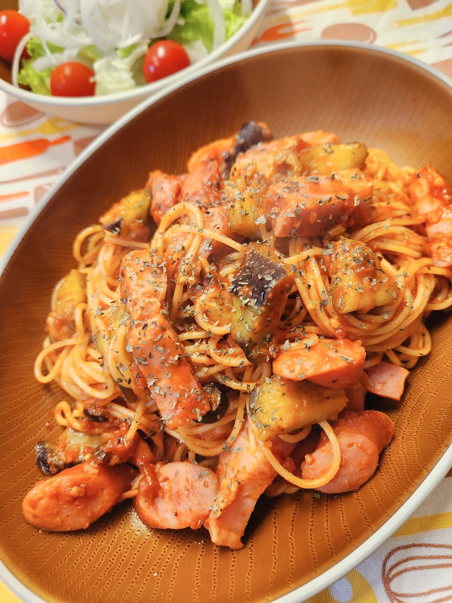 【主食】茄子とベーコンのトマトソースパスタ