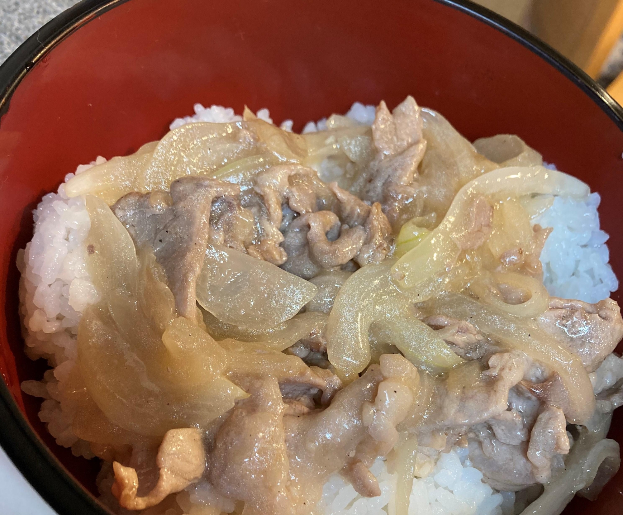 ネギ塩豚タン丼