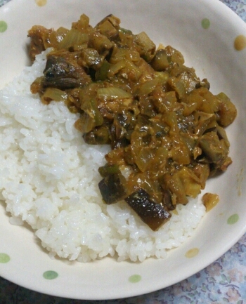 さば味噌と茄子のドライカレー