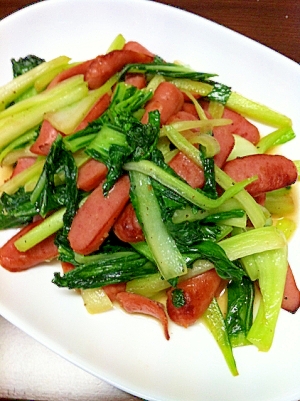 青梗菜とウインナーの炒め物