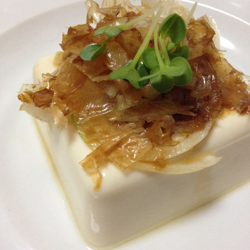 豆腐で女性ホルモン 冷奴 玉ねぎかつお節乗せ レシピ 作り方 By まかろん 楽天レシピ 豆腐で女性ホルモン 冷奴 玉ねぎかつお節乗せ レシピ 作り方 By まかろん 楽天レシピ