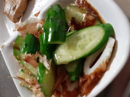 胡麻油とだしとおかかの組み合わせが美味しかったです