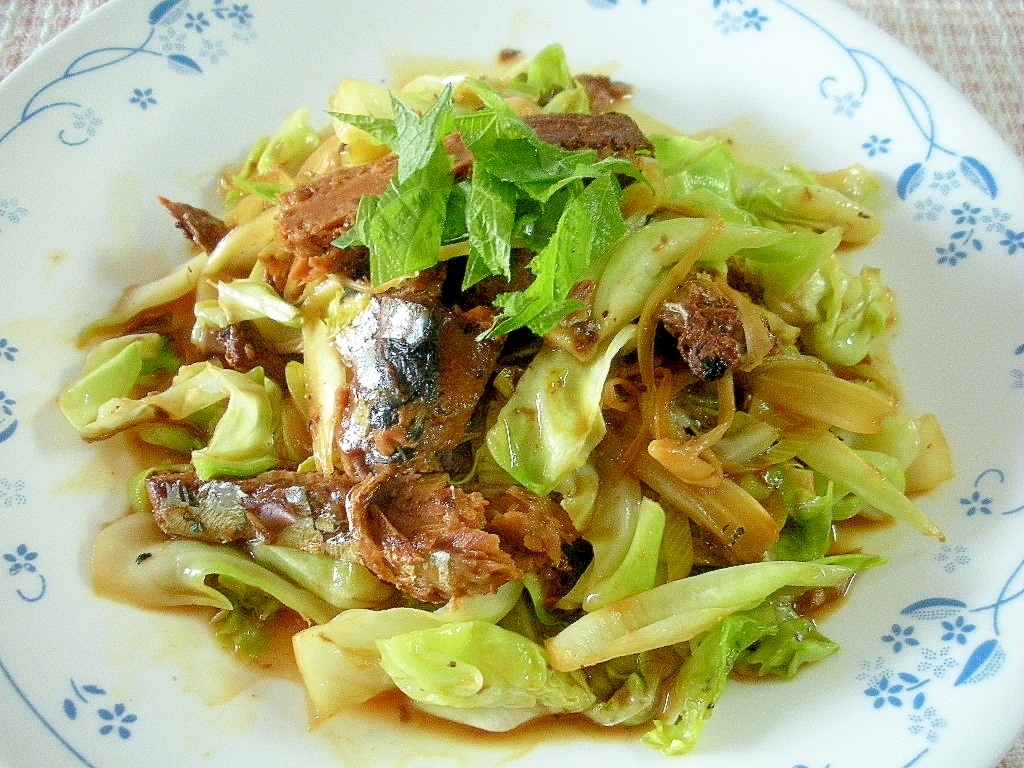 簡単おかず☆さんま缶とキャベツの炒め物☆
