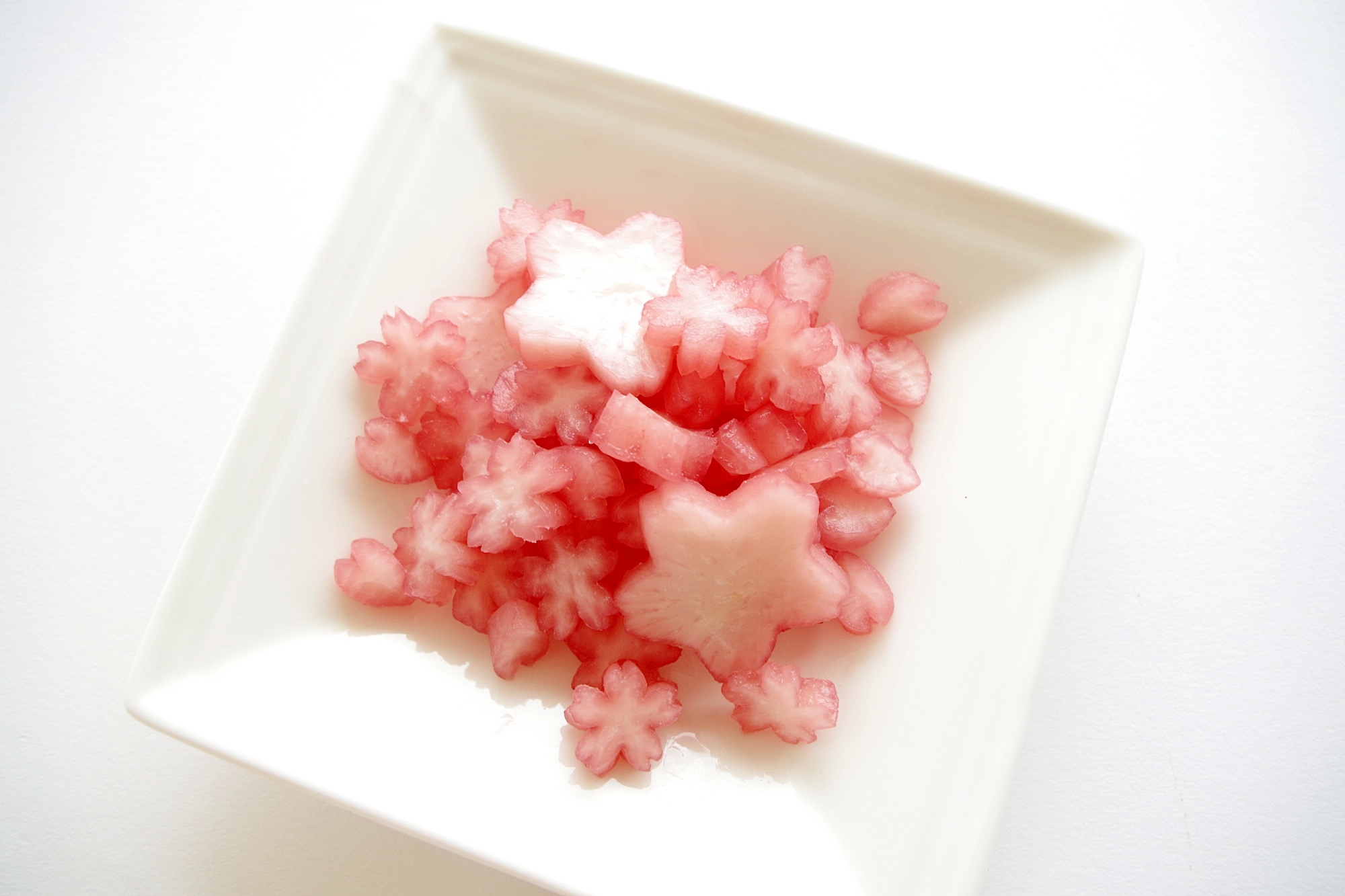 桜の花びら♪ほんのりピンクのかわいいお漬物!!