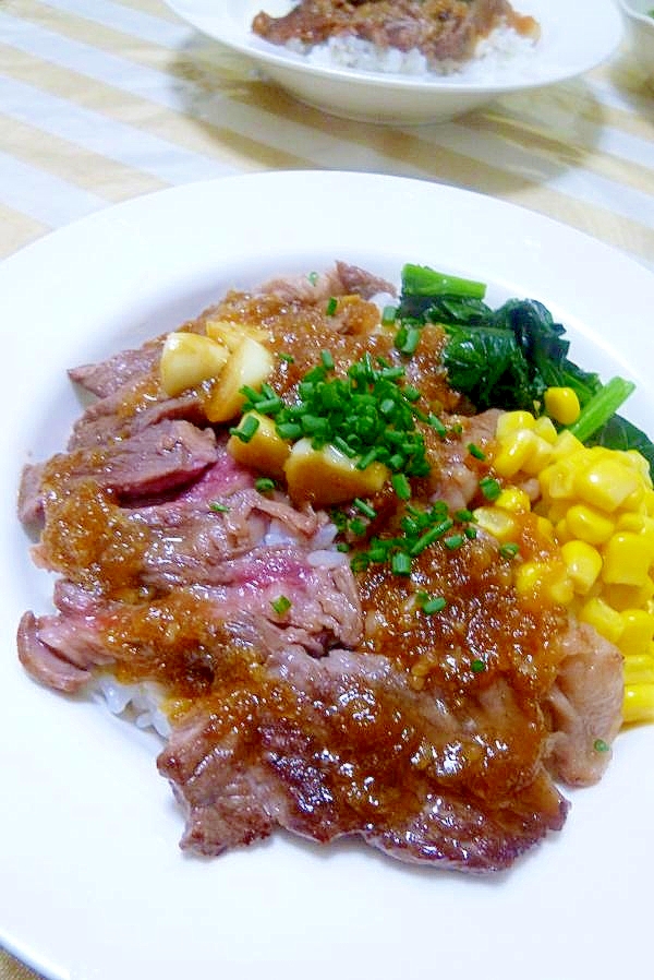 めちゃうま ステーキ丼 レシピ 作り方 By Ta16 楽天レシピ