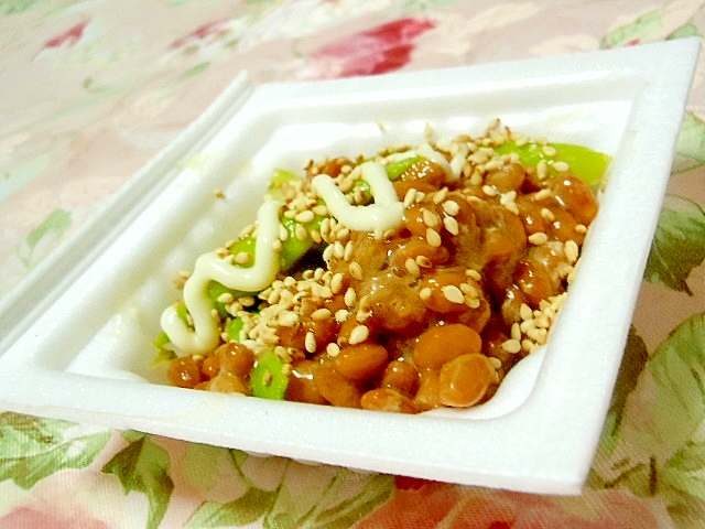 焼き肉風味❤アスパラと山葵マヨネーズの胡麻納豆❤