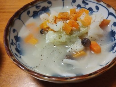 冷蔵庫のお掃除レシピ！　野菜をいっぱい食べるスープ