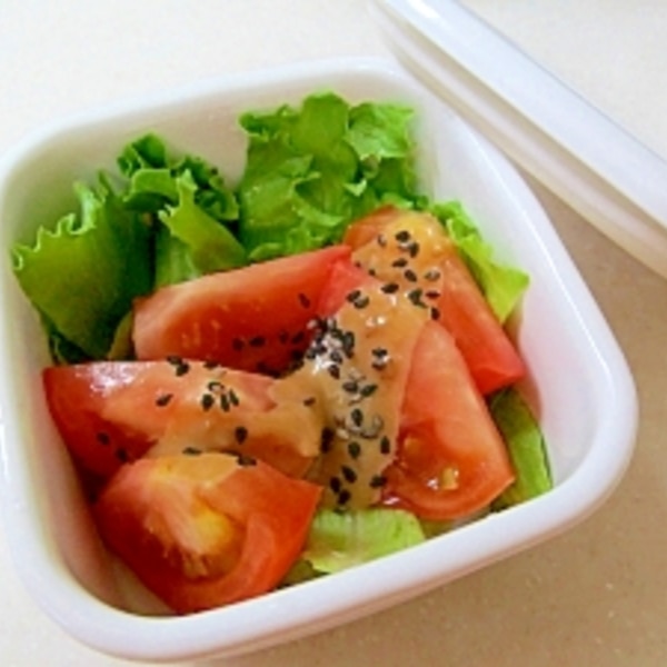 お弁当に レタスとトマトのごまごまサラダ レシピ 作り方 By ぶるぶるらぶ 楽天レシピ お弁当に レタスとトマトのごまごまサラダ レシピ 作り方 By ぶるぶるらぶ 楽天レシピ