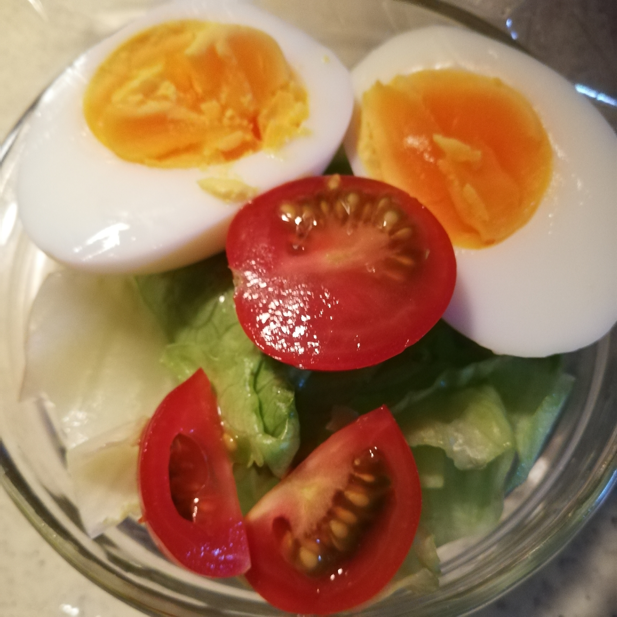 レタスと卵のサラダ