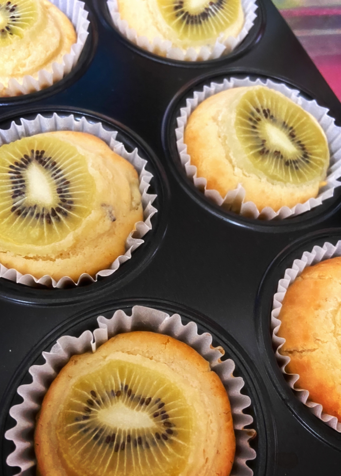 甘酸っぱい 米粉のヘルシーキウイマフィン