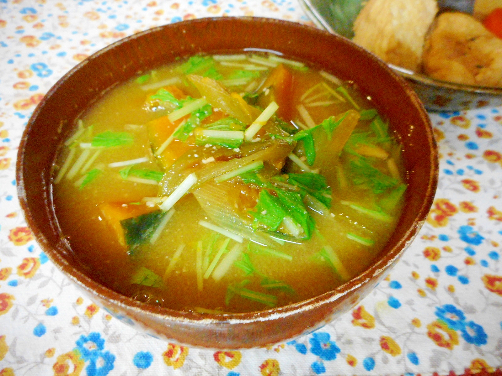 カボチャと水菜の味噌汁