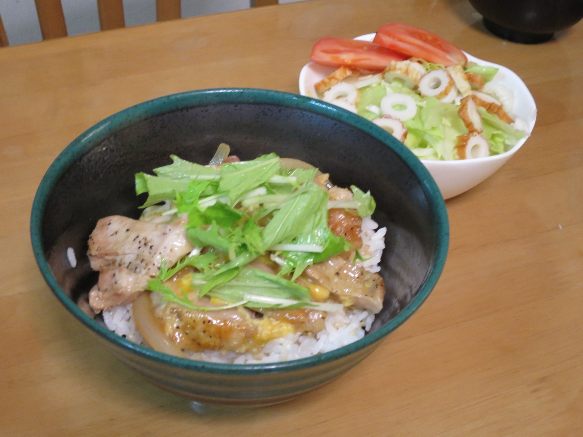 皮がぱりぱりの親子丼