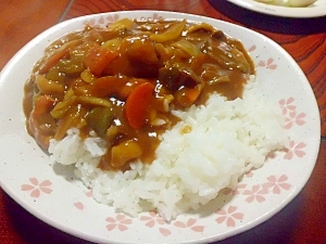 野菜たっぷり夏カレー