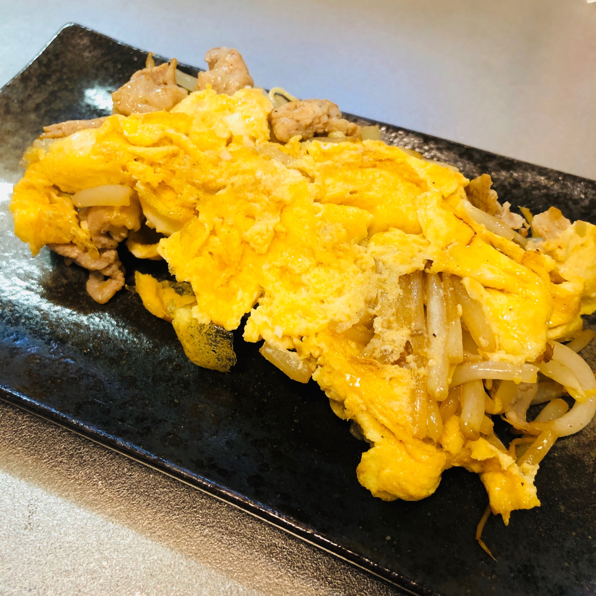 もやしと豚バラのチーズ卵包み レシピ 作り方 By ろーるけーき 楽天レシピ